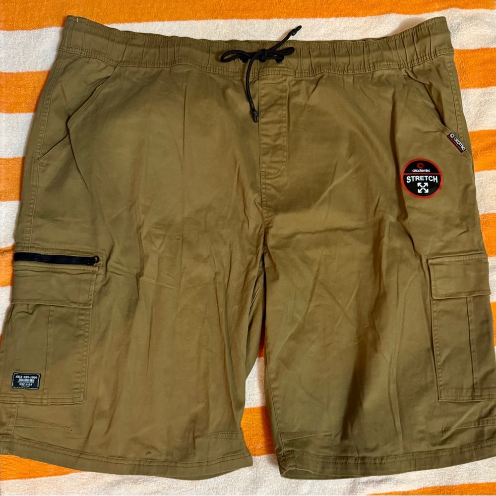 “akademiks” Man Cargo Short Pants